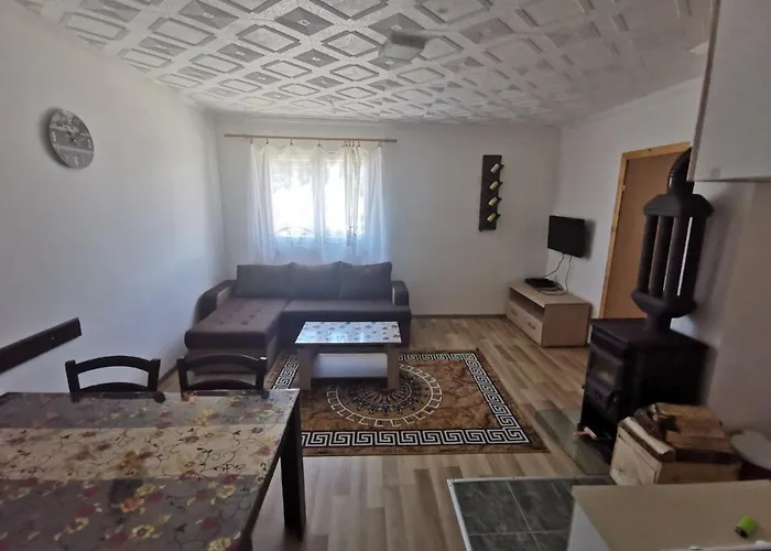 Apartmani Momcilo