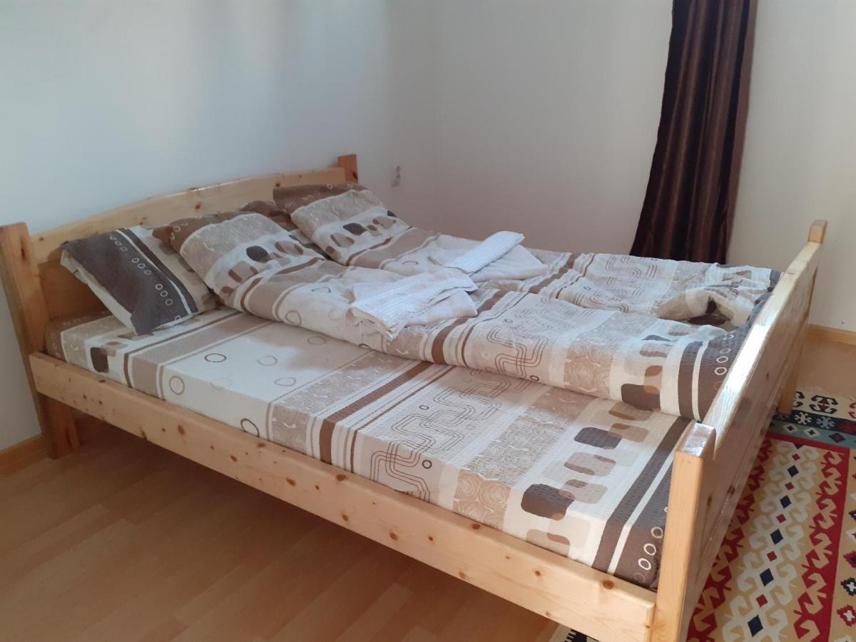 Апартаменти Momcilo
